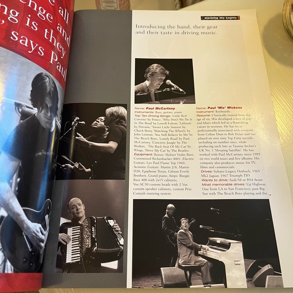 🎸Paul McCartney 2002 “Back in the U.S.” Tour Concert Program/Book - Picture 8 of 15